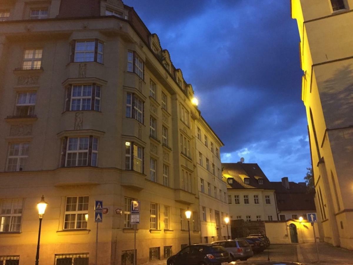 Spacious Elegance In The Heart Of Old Town Praga Exterior foto